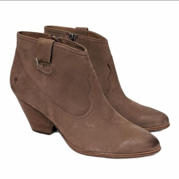 NWOB FRYE Reina Ash Suede Ankle Booties 8.5 - Picture 1 of 9